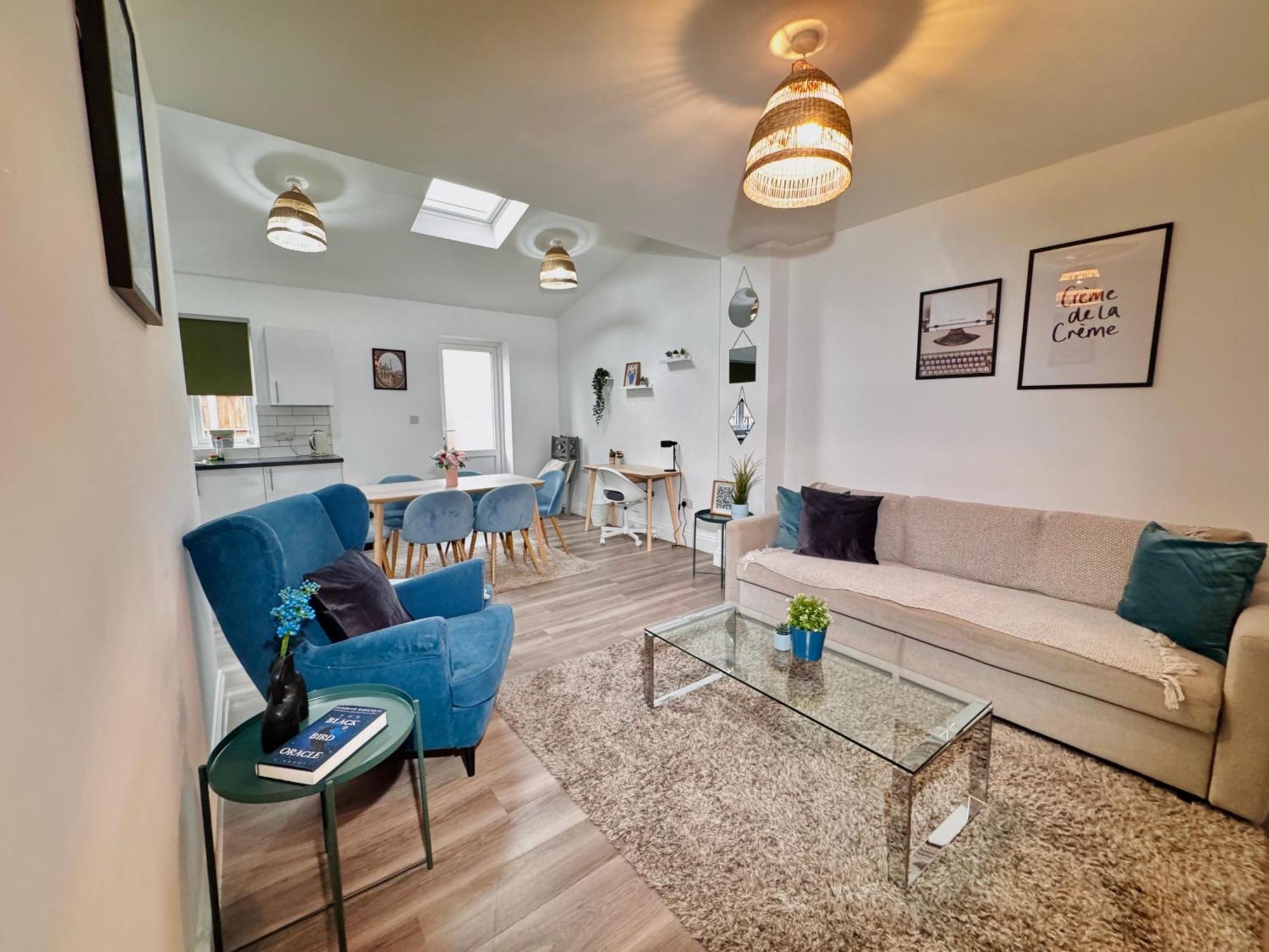 Cosy 1-Bed Flat 30Min To Central London & Parking Екстериор снимка